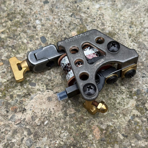 Distressed Mini V2 Liner